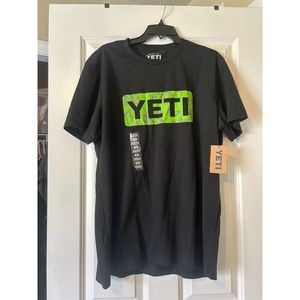 Yeti Black and Floral T-shirt, Men's size XL, NWT!